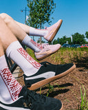 Nacionālie simboli un krāsainās zeķes